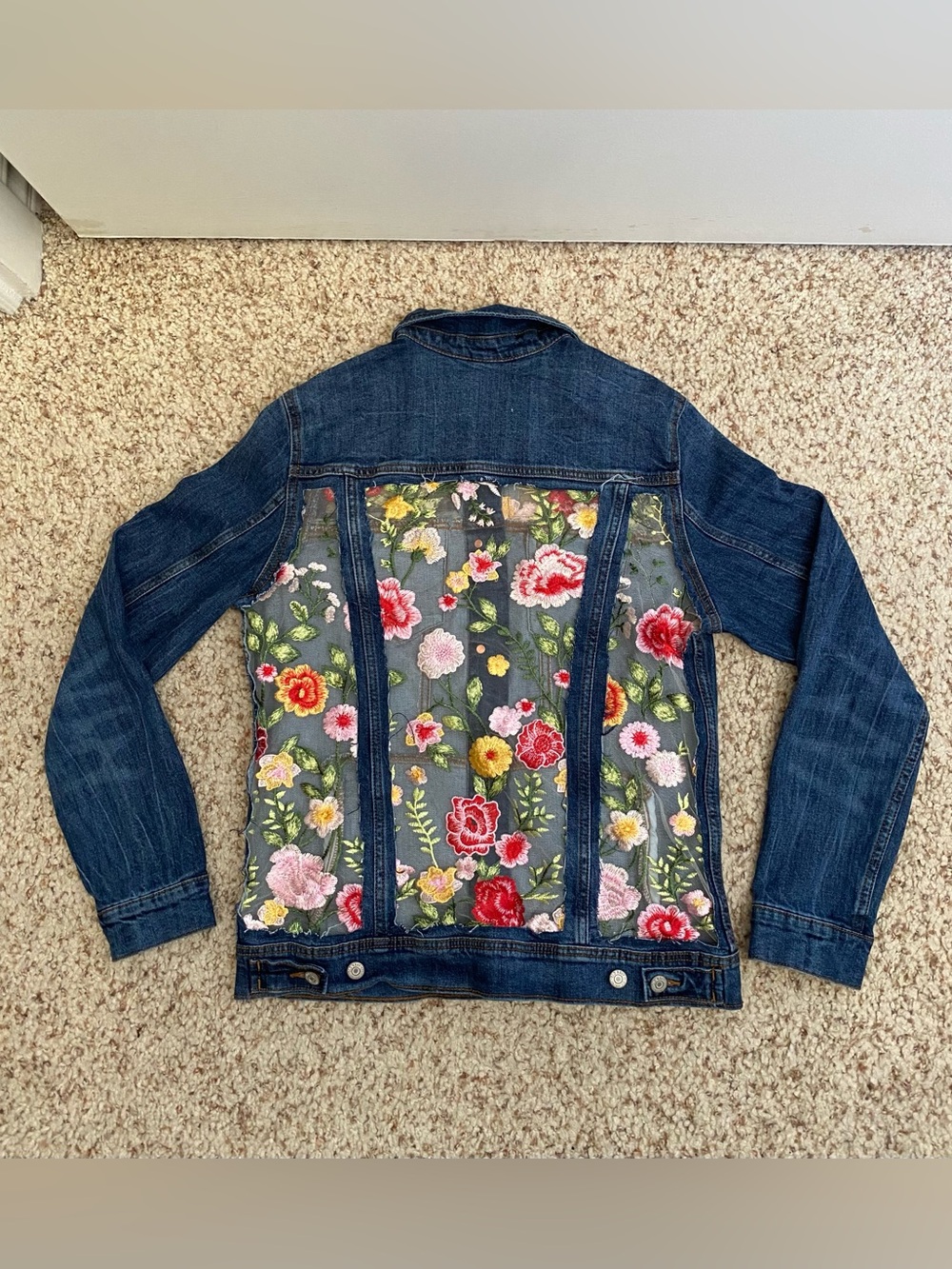 ✨ UPCYCLED Embroidered Floral Sheer Back Denim Jacket - Mesh Panels - Picture 6 of 10